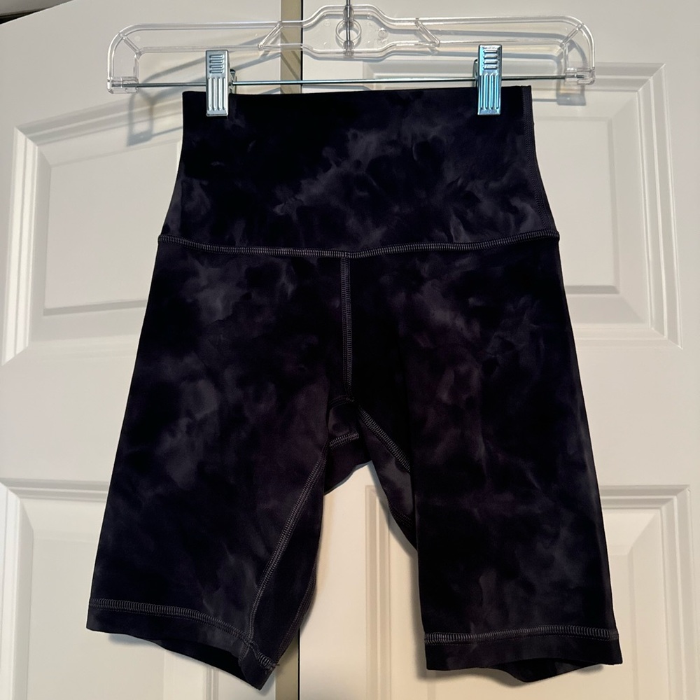 Lululemon Black/Gray Biker Short